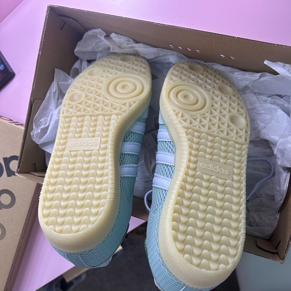 Adidas OG Samba Sage green with gum bottom Men 8 Women’s 9.5 - Picture 8 of 8